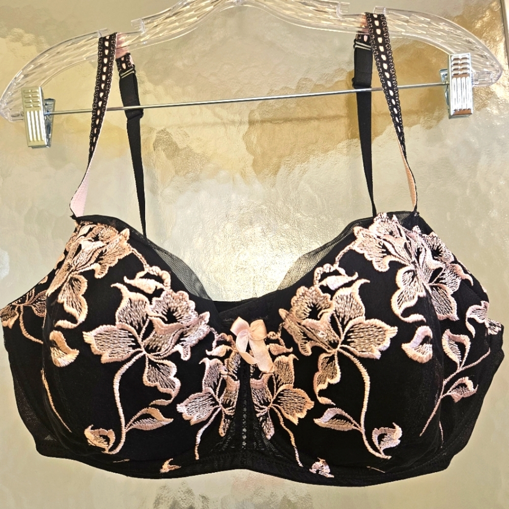 Cacique Black Bra with Pink Floral Embroidery